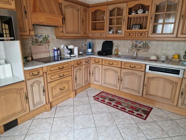 Maison à vendre 6 pièces proche JUSSEY - VILLA T7 de 200 m² avec TERRASSE, GARAGE 2 VL et TERRAIN