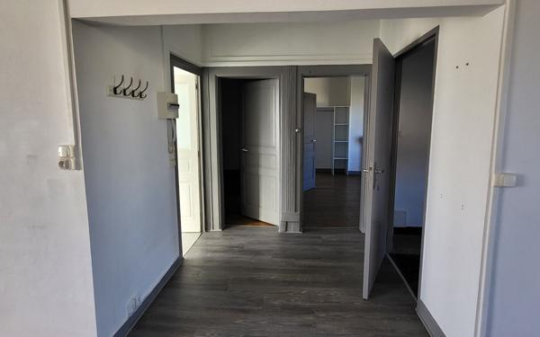 Immeuble à vendre    10 pièces • 210,02 m2 Limoges