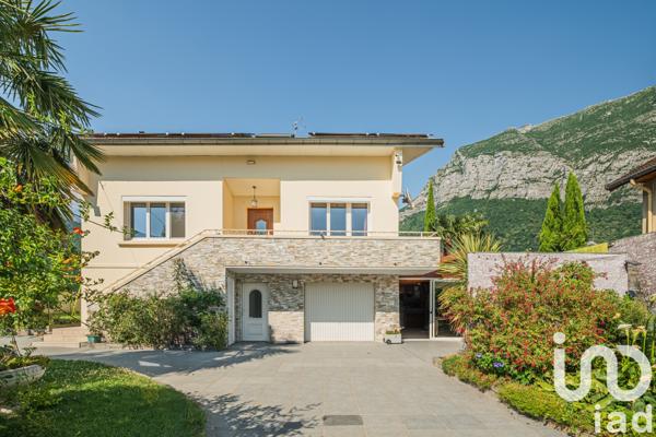 Maison à vendre 5 pièces 133 m² Saint-Égrève