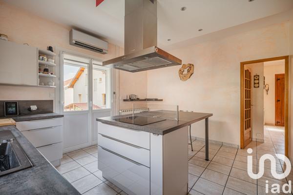 Maison à vendre 5 pièces 133 m² Saint-Égrève
