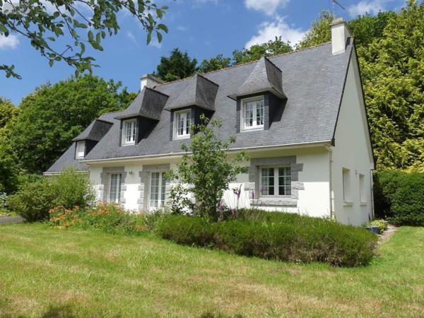 Maison à vendre à Gouesnach dans le Finistère (29950), ref : 127/2422