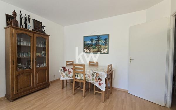 Appartement à vendre    3 pièces • 60,98 m2 Évry