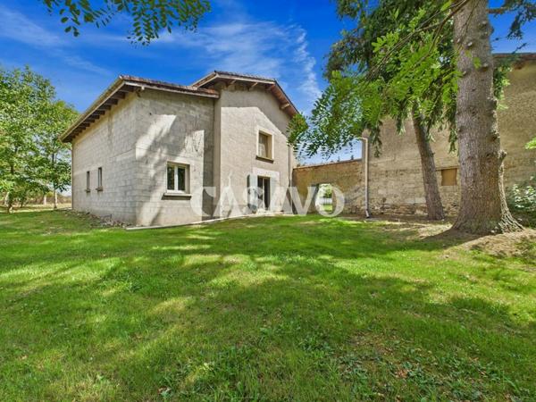 Vente Maison 5 pièces de 160m² - 38540 Saint-Just-Chaleyssin
