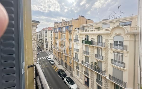 Appartement à vendre    2 pièces • 33,09 m2 Nice