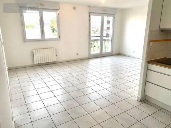 Location - Appartement Reims 51100 2 pièces 48 m 2