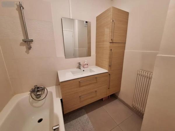 Location - Appartement Marcq-en-Barœul 59700 4 pièces 85 m 2