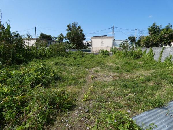 97470 Saint Benoit terrain constructible 511 m2 en zone Ua13