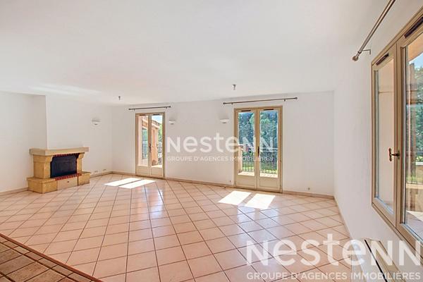 Maison Vidauban 4 pièce(s) 113m2 - terrain 3588m2 - garage - piscine - pool house