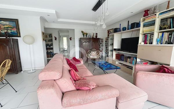 Appartement à vendre    4 pièces • 82,99 m2 Juan-les-Pins - Antibes