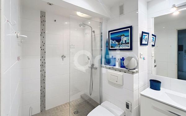 Appartement à vendre    4 pièces • 82,99 m2 Juan-les-Pins - Antibes