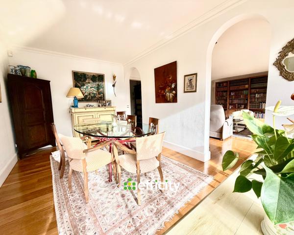 Appartement 5 pièces - 141 m²