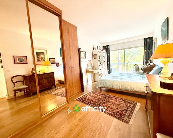 Appartement 5 pièces - 141 m²