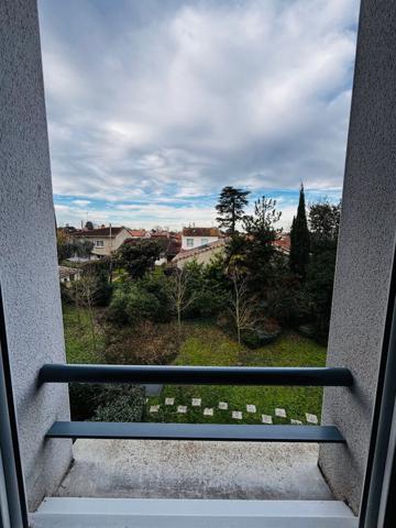 T3 Toulouse METRO ROSERAIE avec terrasse