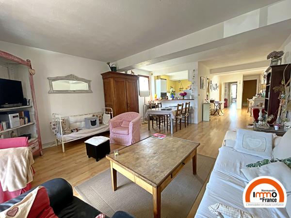 Appartement Saint Etienne Du Rouray 4 pièce(s) 114.62 m2