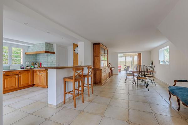 Maison Fontenay Le Fleury 6 pièce(s) de 170m2