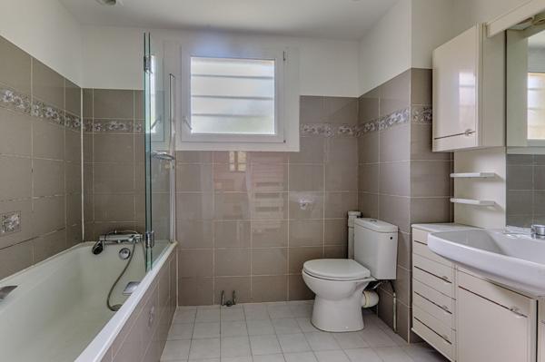 Maison Fontenay Le Fleury 6 pièce(s) de 170m2