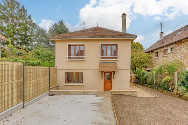 Maison Fontenay Le Fleury 6 pièce(s) de 170m2