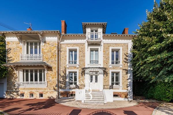 Triel-sur-Seine, Maison 6 Chambres -  315 m² à vendre
