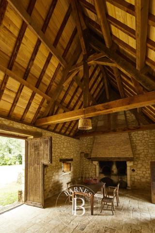 Baugé-en-Anjou, Propriété 7 Chambres -  570 m² à vendre