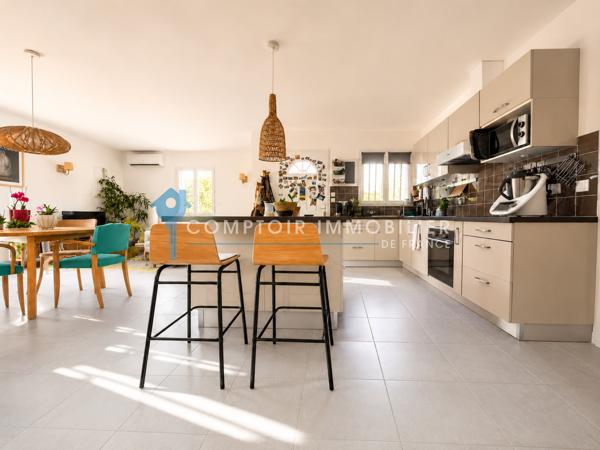 Villa
                                                                                                                                                                                                                                                                                                                        4 pièce(s)                                                                                                                                                                                                          3 chambre(s)                                                                                                                                                                                                          85  m²