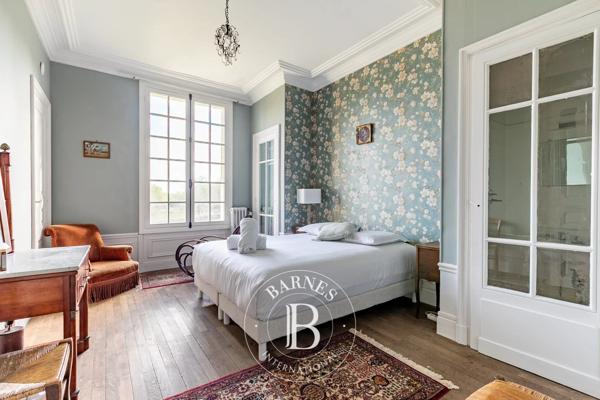 Meaux, Maison  515 m² à vendre