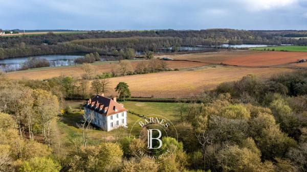 Meaux, Maison  515 m² à vendre