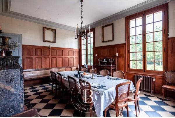 Meaux, Maison  515 m² à vendre