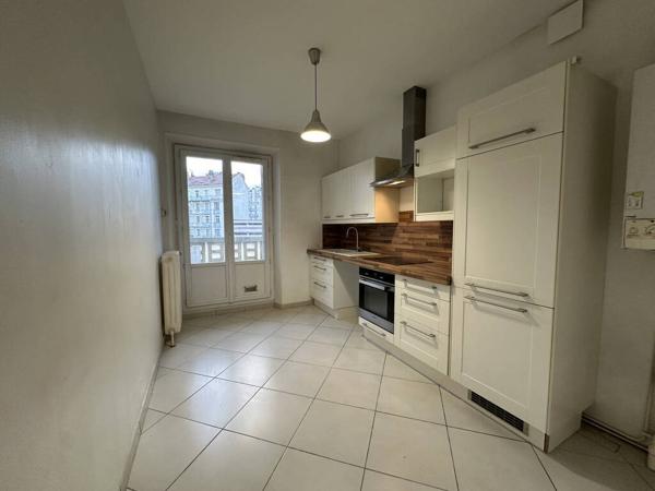 Location appartement Grenoble 38000 3 pièces 84 m²