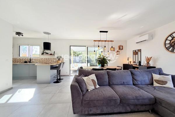 Maison à vendre 5 pièces de 88 m² à Tourrettes