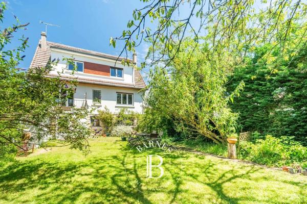 Saint-Germain-en-Laye, Maison 6 Chambres -  153 m² à vendre