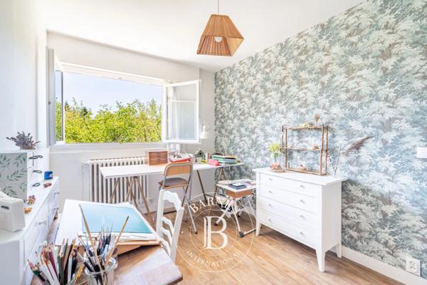 Saint-Germain-en-Laye, Maison 6 Chambres -  153 m² à vendre
