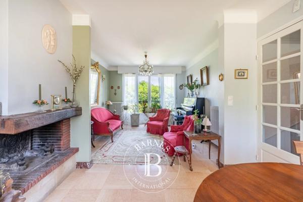 Saint-Germain-en-Laye, Maison 6 Chambres -  153 m² à vendre
