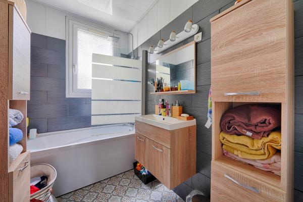 Appartement à vendre    4 pièces • 67,60 m2 Crosne