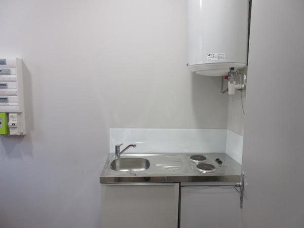 LOCAL EN REZ-DE-CHAUSSEE - LOCATION LOCAL BUREAU RODEZ