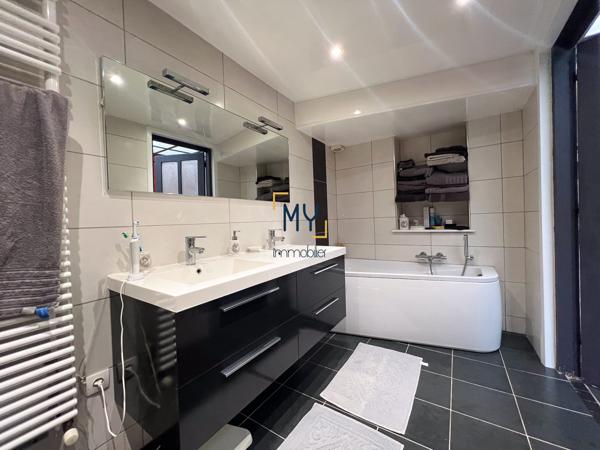 MAISON SEMI-BOURGEOISE 7 PIÈCES 195 m2