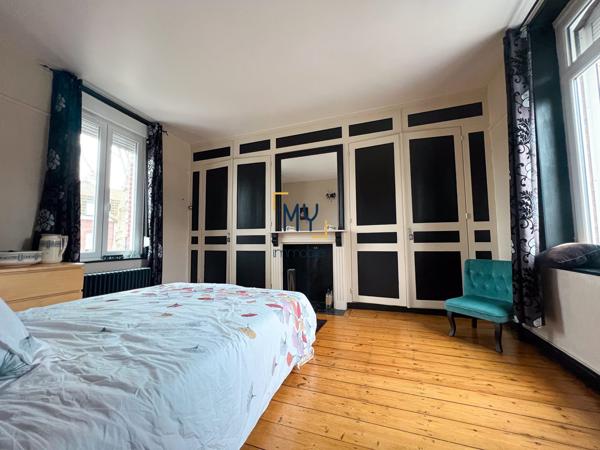 MAISON SEMI-BOURGEOISE 7 PIÈCES 195 m2