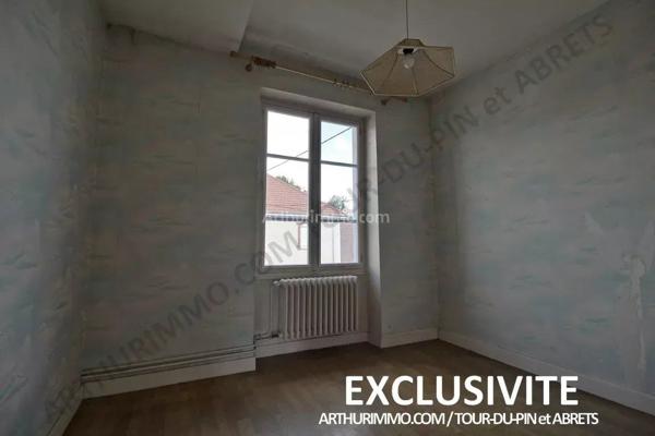 Vente Maison 10 pièces 212 m2 à Les Abrets en Dauphiné