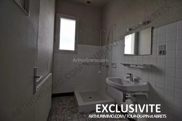 Vente Maison 10 pièces 212 m2 à Les Abrets en Dauphiné