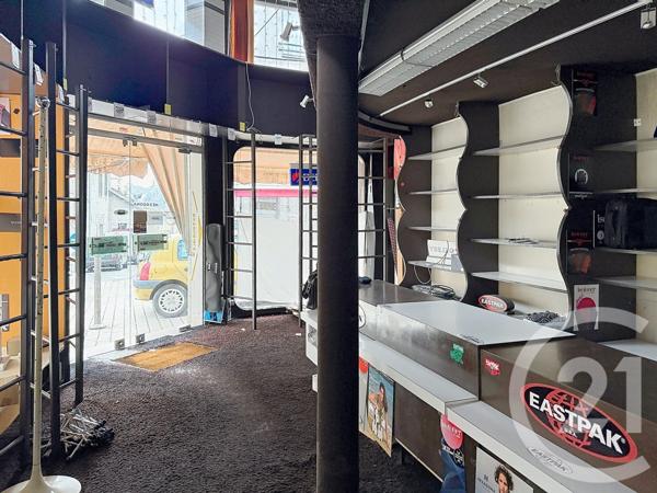 Immeuble à vendre  90 m2 REDON - 35