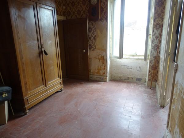 Vente Maison160 m² - 9 Pièces - MAREUIL SUR ARNON (18290)
