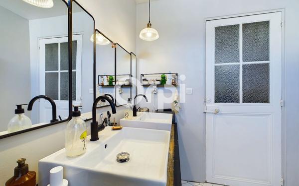 Maison à vendre    5 pièces • 112,62 m2 Pégomas