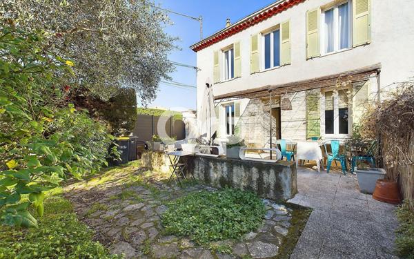 Maison à vendre    5 pièces • 112,62 m2 Pégomas