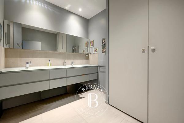 Paris 2ème, Appartement 3 Chambres -  137 m² à vendre
