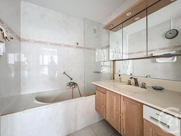 Appartement F2 à vendre  2 pièces - 47,35 m2 PARIS - 75020