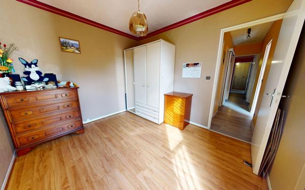 Appartement à vendre    4 pièces • 82 m2 Vaulx-en-Velin