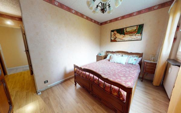 Appartement à vendre    4 pièces • 82 m2 Vaulx-en-Velin