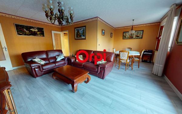 Appartement à vendre    4 pièces • 82 m2 Vaulx-en-Velin