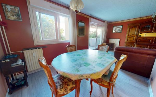 Appartement à vendre    4 pièces • 82 m2 Vaulx-en-Velin