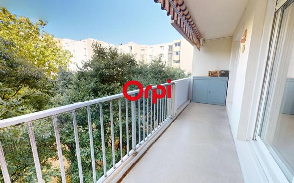 Appartement à vendre    4 pièces • 82 m2 Vaulx-en-Velin