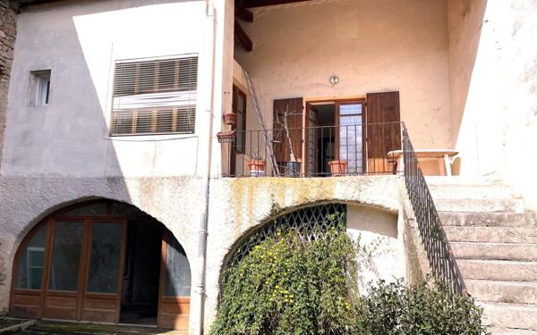 Maison à vendre    3 pièces •  Vallon-Pont-d'Arc